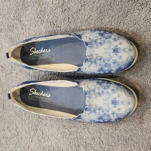 Misses Skechers Memory Foam Slip-on Shoes Size 10